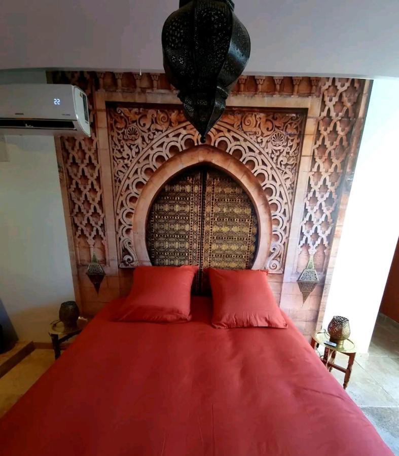 Suite Jaccuzzi En Camargue Port-Saint-Louis-du-Rhône Extérieur photo